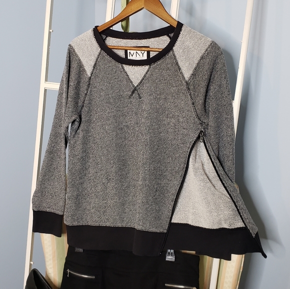 Andrew Marc MNY diagonal zipper sweatshirt EUC M - Picture 9 of 14
